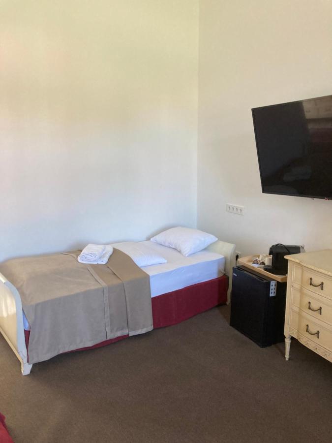 Bed and Breakfast Kira Panzio Lengyeltoti Exterior foto